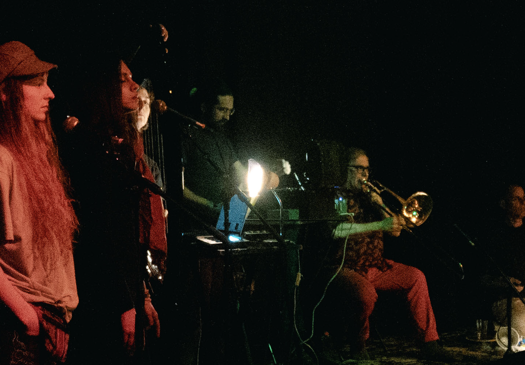 PRE-GIBNI POKRET & THE MYSTERY ENSEMBLE (2024)